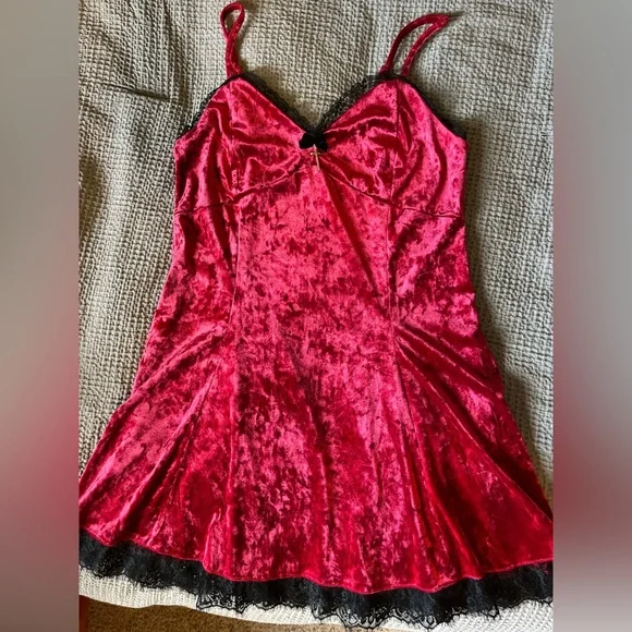 Social Collision Red Velvet Dress - Picture 8 of 9